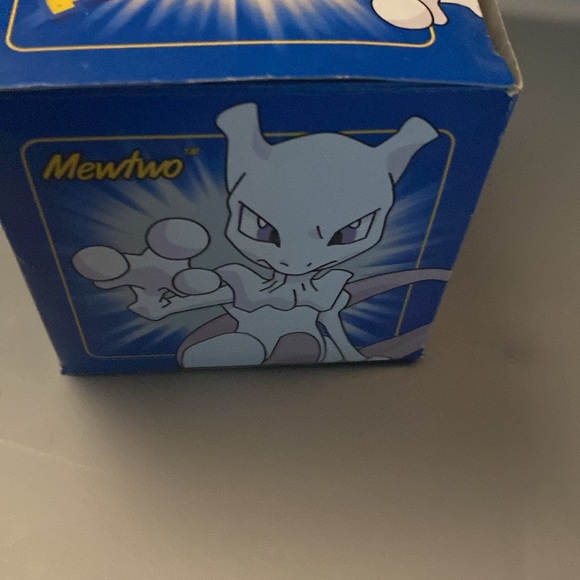 1999 MEWTWO 23K GOLD-PLATED TRADING CARD in box - Picture 4 of 7
